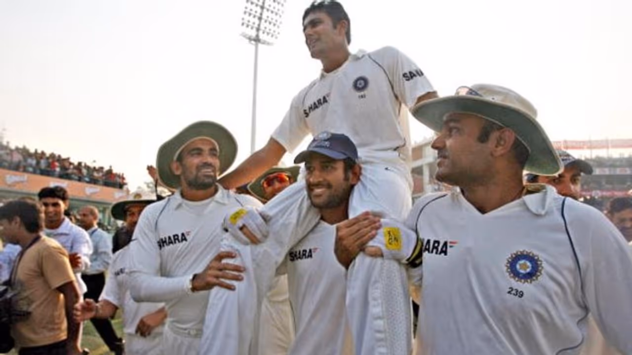 Anil Kumble gives his views on MS Dhoni's future, Rishabh Pant