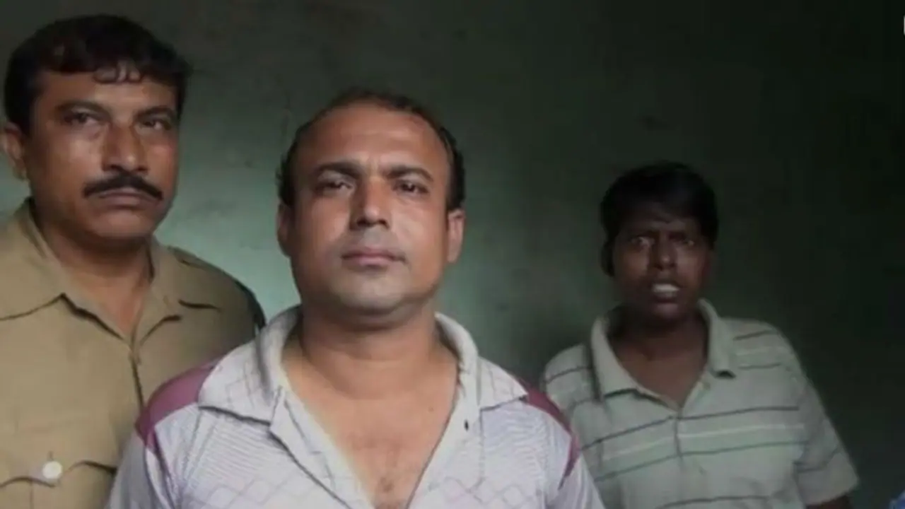 স্ত্রীকে দুই বন্ধুর হাতে তুলে দিল স্বামী, সোনারপুরে বধূকে গণধর্ষণ স্ত্রীকে দুই বন্ধুর হাতে তুলে দিল স্বামী, সোনারপুরে বধূকে গণধর্ষণ