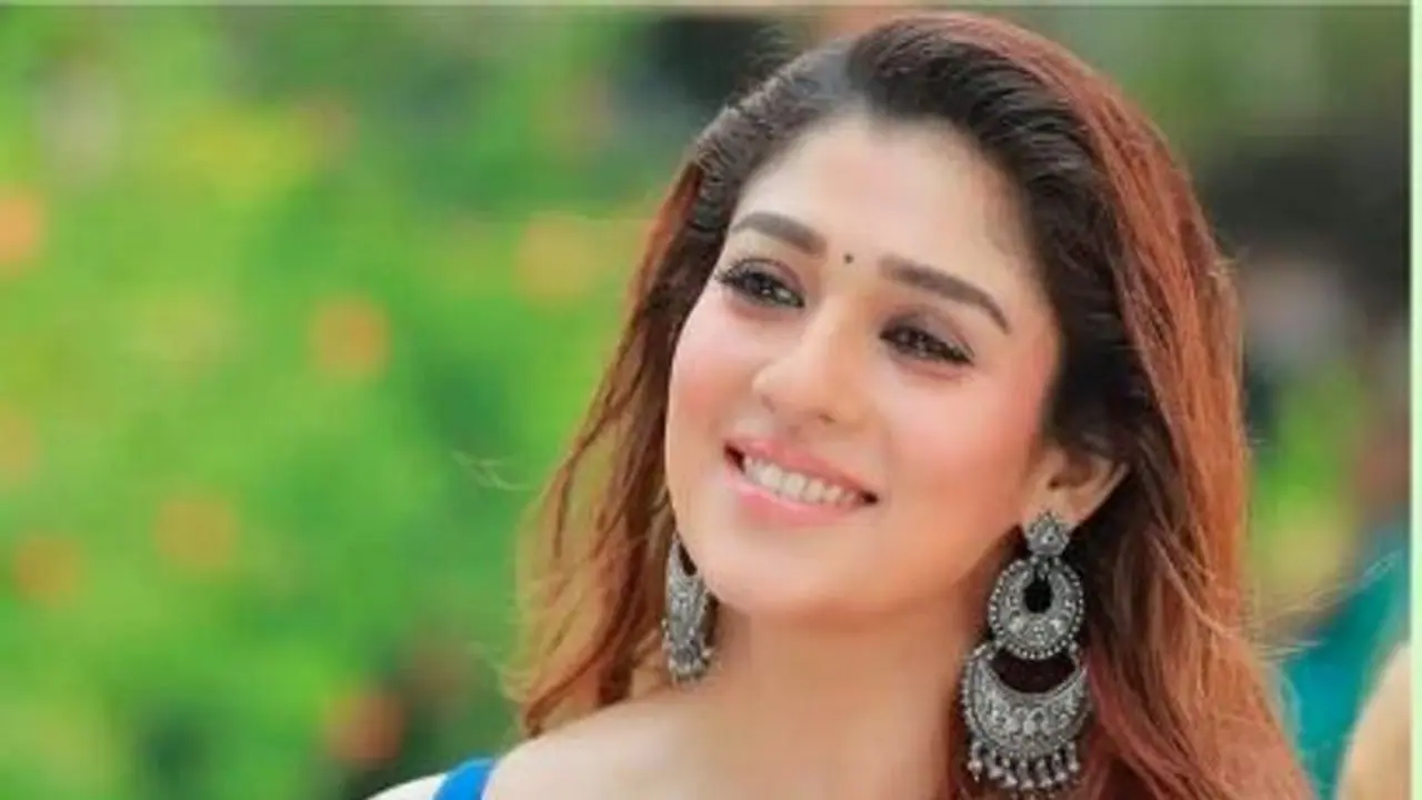 సెంటిమెంట్ ఫీలై...నయనతారని ఒప్పించారు సెంటిమెంట్ ఫీలై...నయనతారని ఒప్పించారు