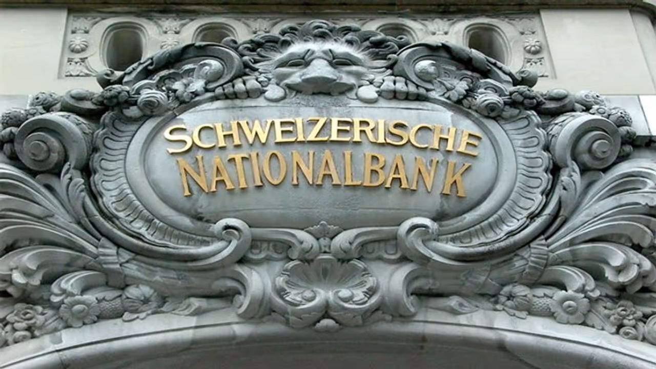 इन लोगों पर कार्रवाई करेगी भारत सरकार, स्विस बैंक में खाताधारकों की लिस्ट आई सामने इन लोगों पर कार्रवाई करेगी भारत सरकार, स्विस बैंक में खाताधारकों की लिस्ट आई सामने