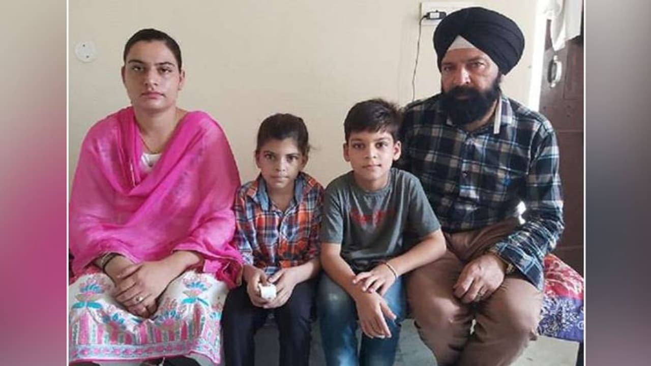 पाकिस्तान में मात्र 36 घंटे तक MLA रहे इस शख्स ने बताया वहां आखिर चल क्या रहा है पाकिस्तान में मात्र 36 घंटे तक MLA रहे इस शख्स ने बताया वहां आखिर चल क्या रहा है