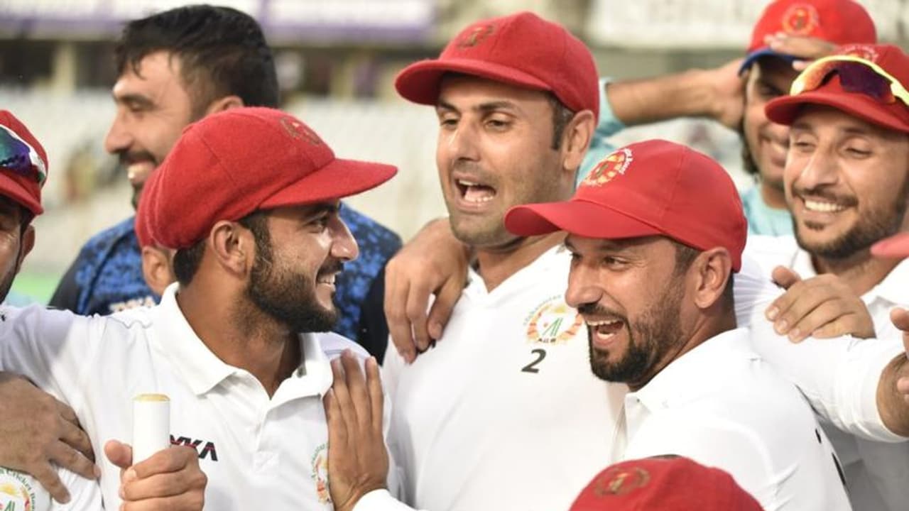 ಬಾಂಗ್ಲಾ ಮಣಿಸಿದ ಆಸ್ಟ್ರೇಲಿಯಾ ದಾಖಲೆ ಸರಿಗಟ್ಟಿದ ಅಫ್ಘಾನಿಸ್ತಾನ! ಬಾಂಗ್ಲಾ ಮಣಿಸಿದ ಆಸ್ಟ್ರೇಲಿಯಾ ದಾಖಲೆ ಸರಿಗಟ್ಟಿದ ಅಫ್ಘಾನಿಸ್ತಾನ!