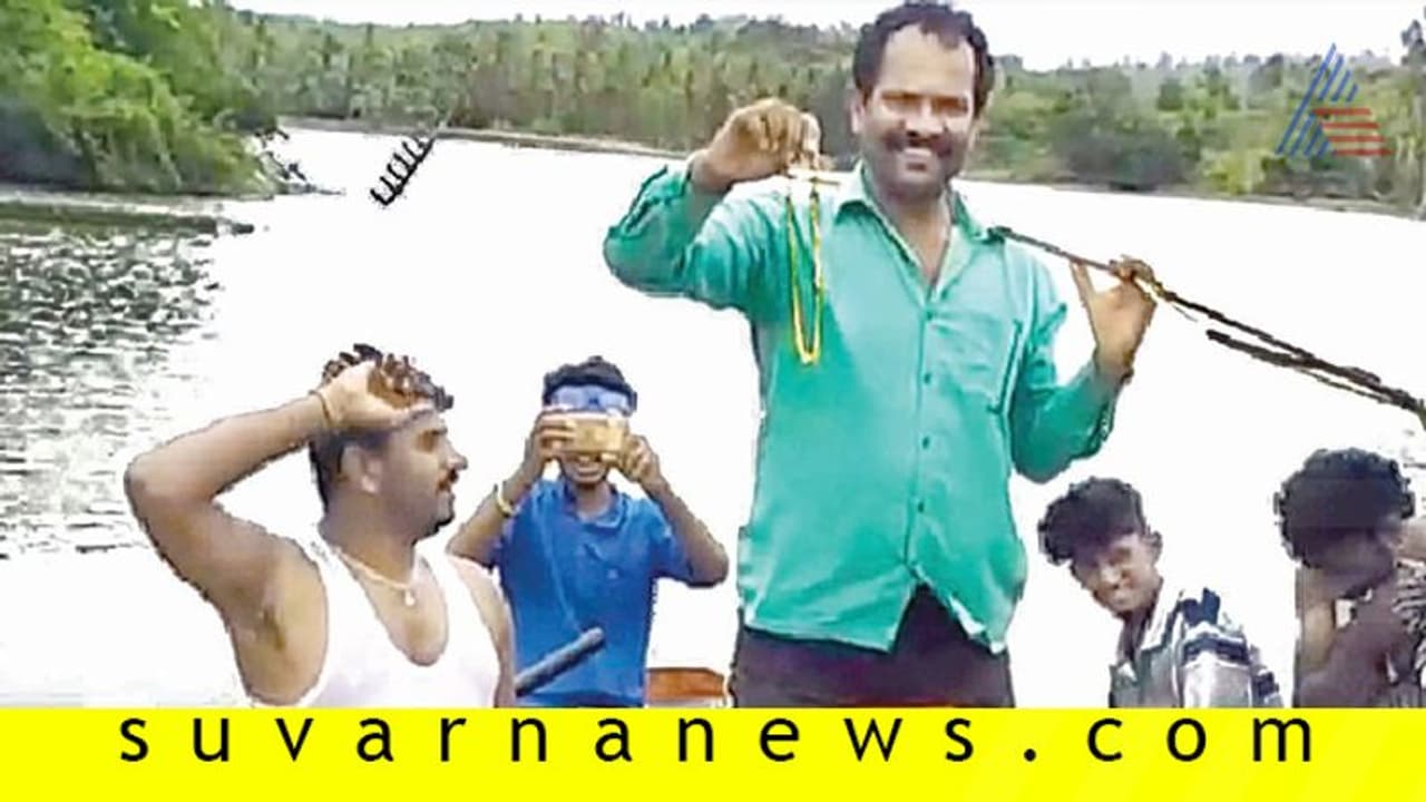 ಕೆರೆಯಾಳದಲ್ಲಿ ಬಿದ್ದಿದ್ದ ಚಿನ್ನದ ಸರ ಶೋಧಿಸಿದ ರೋಬೋ!