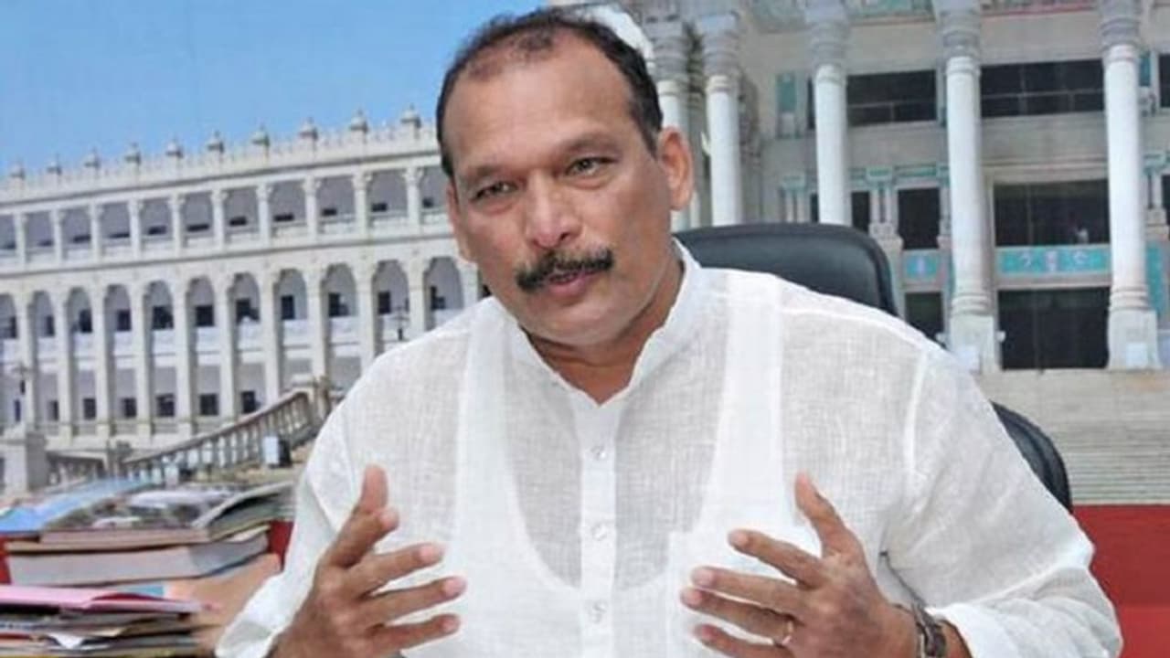 'ಮಂಗಳೂರಿನ ಫ್ಲೈಓವರ್ ನೋಡಿದ್ರೆ ನಳಿನ್ ಕೆಲಸ ಗೊತ್ತಾಗುತ್ತೆ'..! 'ಮಂಗಳೂರಿನ ಫ್ಲೈಓವರ್ ನೋಡಿದ್ರೆ ನಳಿನ್ ಕೆಲಸ ಗೊತ್ತಾಗುತ್ತೆ'..!