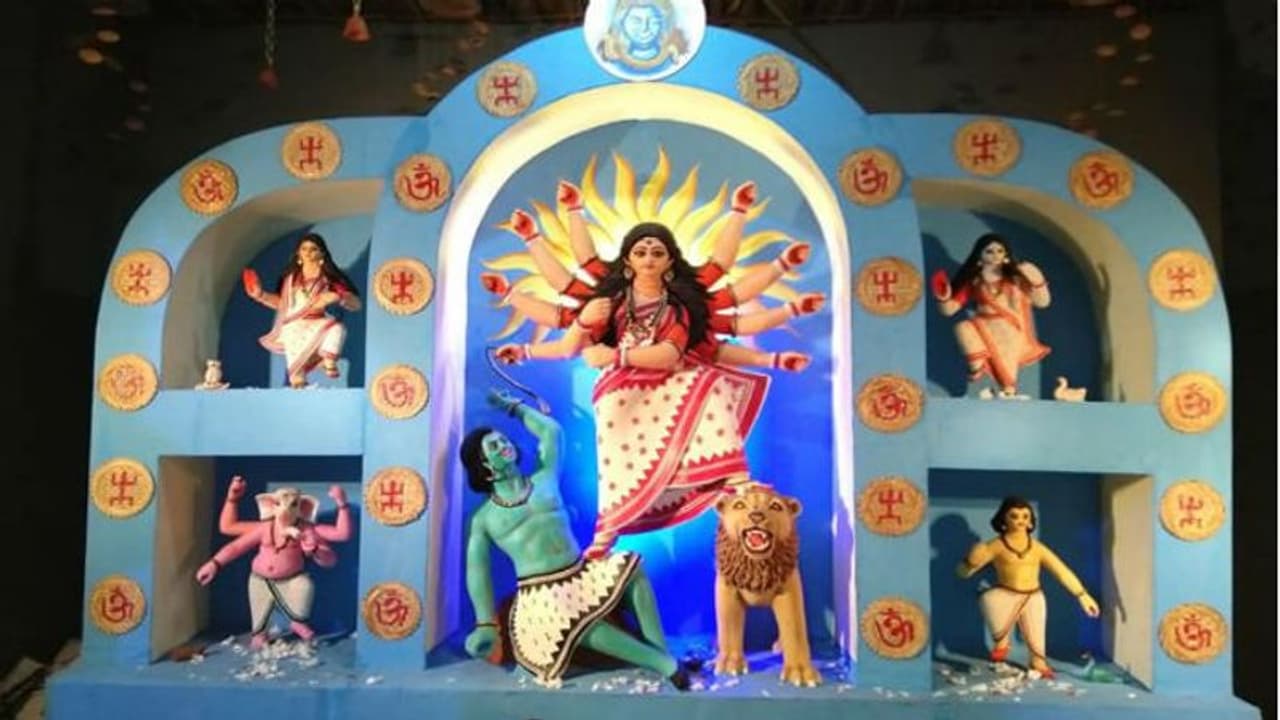 সামাজিক সচেতনতায় অঙ্গীকারবদ্ধ বাঁশদ্রোণি একতা, কেমন হবে তাদের পুজোর থিম! সামাজিক সচেতনতায় অঙ্গীকারবদ্ধ বাঁশদ্রোণি একতা, কেমন হবে তাদের পুজোর থিম!