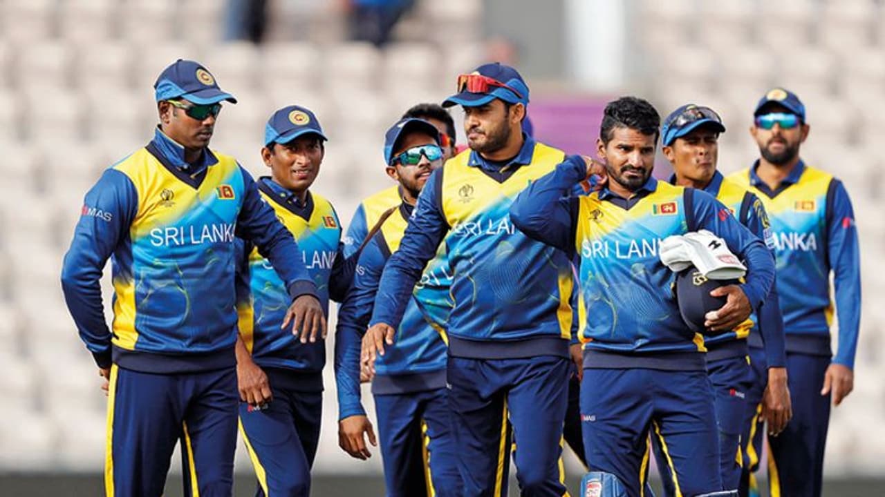 అమ్మో మేం వెళ్లం: పాక్ పర్యటనను బహిష్కరించిన లంక క్రికెటర్లు అమ్మో మేం వెళ్లం: పాక్ పర్యటనను బహిష్కరించిన లంక క్రికెటర్లు