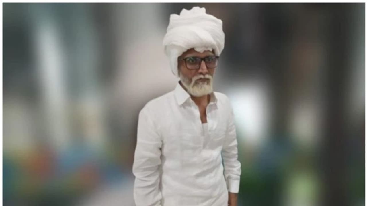 വൃദ്ധനായി വേഷംമാറി വിദേശത്തേക്ക് കടക്കാന് ശ്രമിച്ച യുവാവ് എയര്പോര്ട്ടില് പിടിയില് വൃദ്ധനായി വേഷംമാറി വിദേശത്തേക്ക് കടക്കാന് ശ്രമിച്ച യുവാവ് എയര്പോര്ട്ടില് പിടിയില്