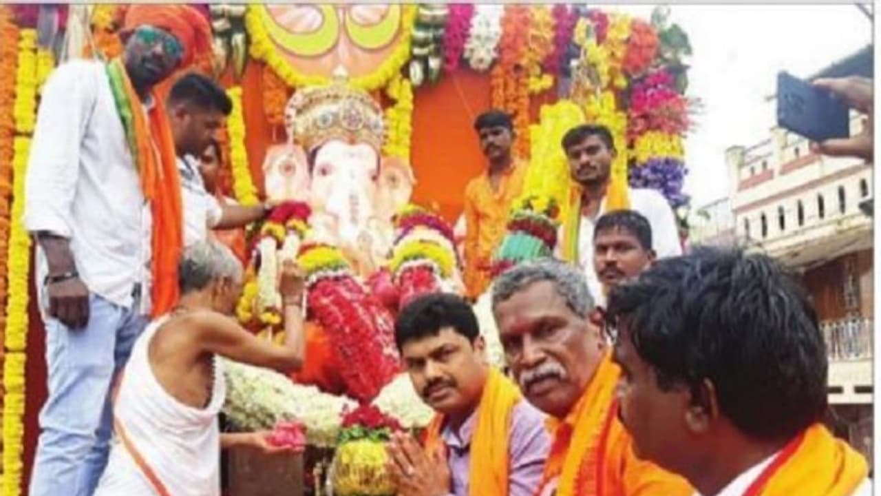 ಹಿಂದು ಮಹಾಸಭಾ ಗಣಪತಿ ಭವ್ಯ ಮೆರವಣಿಗೆ