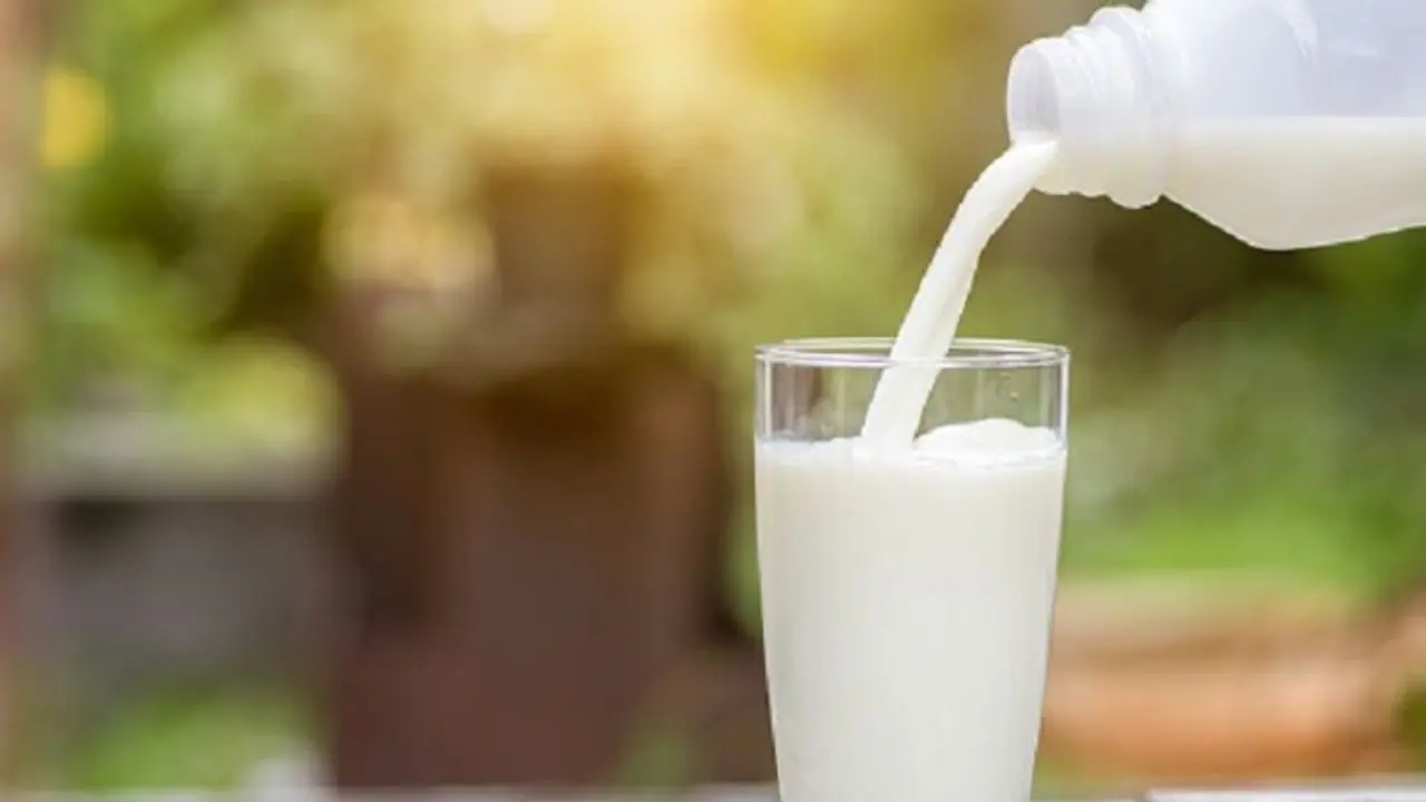 Pakistan: Milk price rises to Rs 140 per litre, surpasses petrol price