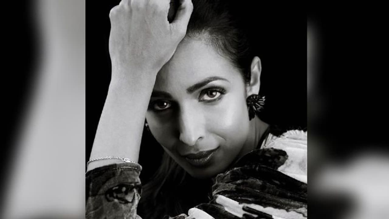 ১৮ বছর আগের মালাইকার এই ছবি, ঝড় তুলেছে সোশ্যাল মিডিয়ায়