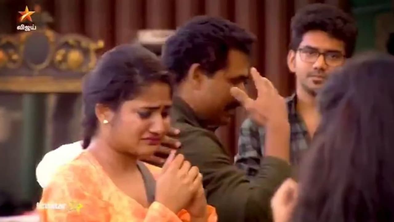 தந்தையின் உள்ளம் சொல்ல முடியாத வலிகளுடன் வந்த லாஸ்லியாவின் அப்பா! எந்த அளவுக்கு கேவலப்பட்டிருப்பார்? தந்தையின் உள்ளம் சொல்ல முடியாத வலிகளுடன் வந்த லாஸ்லியாவின் அப்பா! எந்த அளவுக்கு கேவலப்பட்டிருப்பார்?