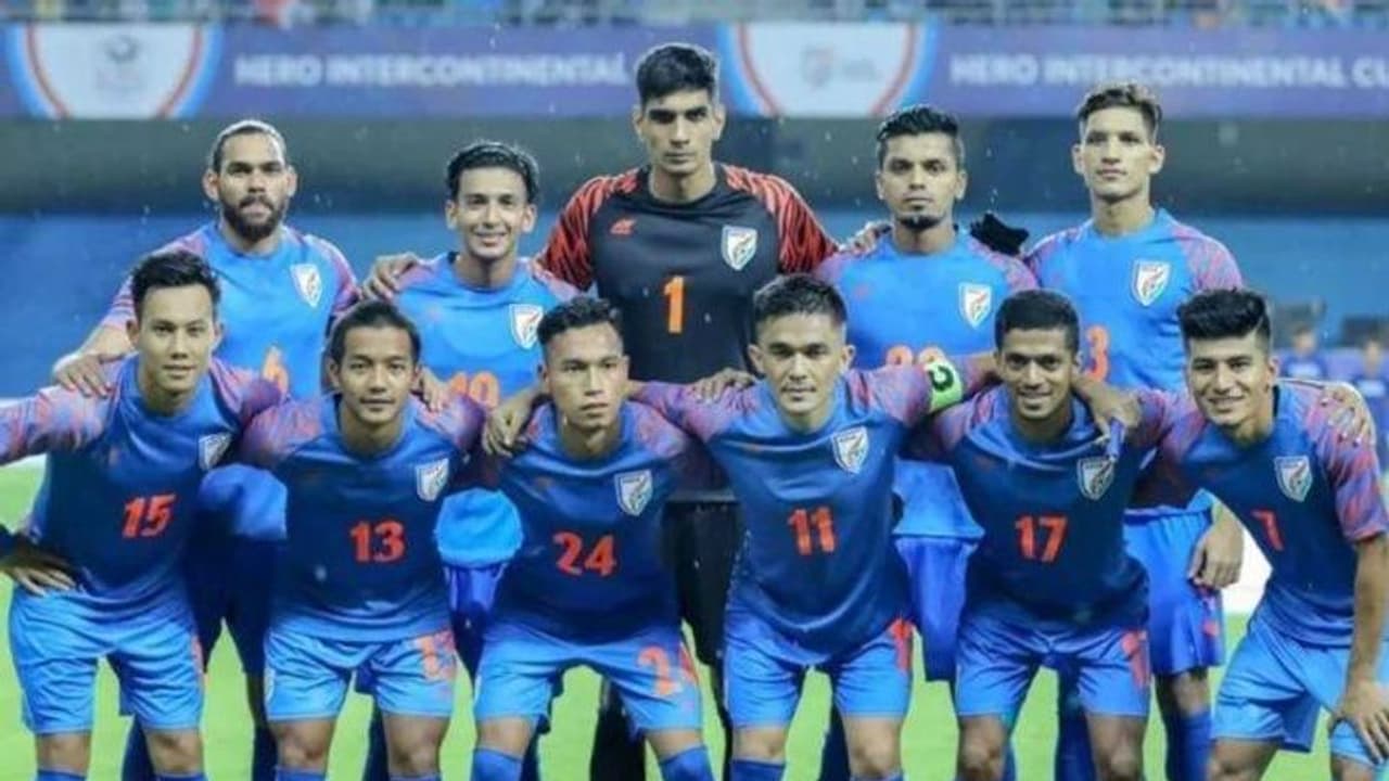 फुटबाल टीम के प्रदर्शन पर बोले कप्तान गुरप्रीत, कही यह बड़ी बात फुटबाल टीम के प्रदर्शन पर बोले कप्तान गुरप्रीत, कही यह बड़ी बात