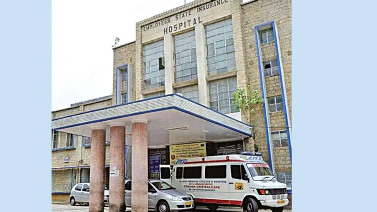 ಟೋಪಿ ಹಾಕಿದ ಇಎಸ್ಐ ಆಸ್ಪತ್ರೆ! ಟೋಪಿ ಹಾಕಿದ ಇಎಸ್ಐ ಆಸ್ಪತ್ರೆ!