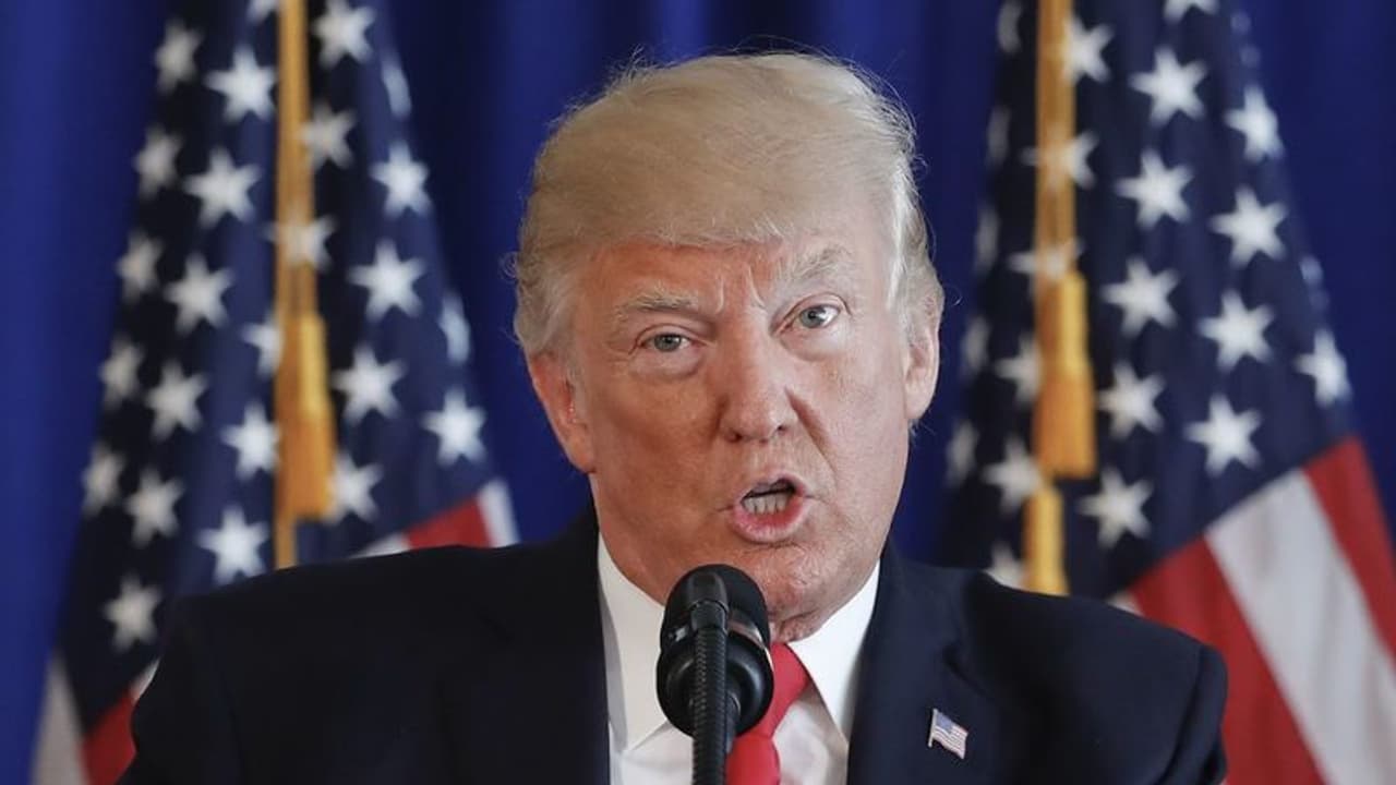 चीन के बाद अमेरिका ने भी टैक्स में दी रियायत, चीनी सामान पर कर लगाने का समय 15 दिन के लिए टला चीन के बाद अमेरिका ने भी टैक्स में दी रियायत, चीनी सामान पर कर लगाने का समय 15 दिन के लिए टला