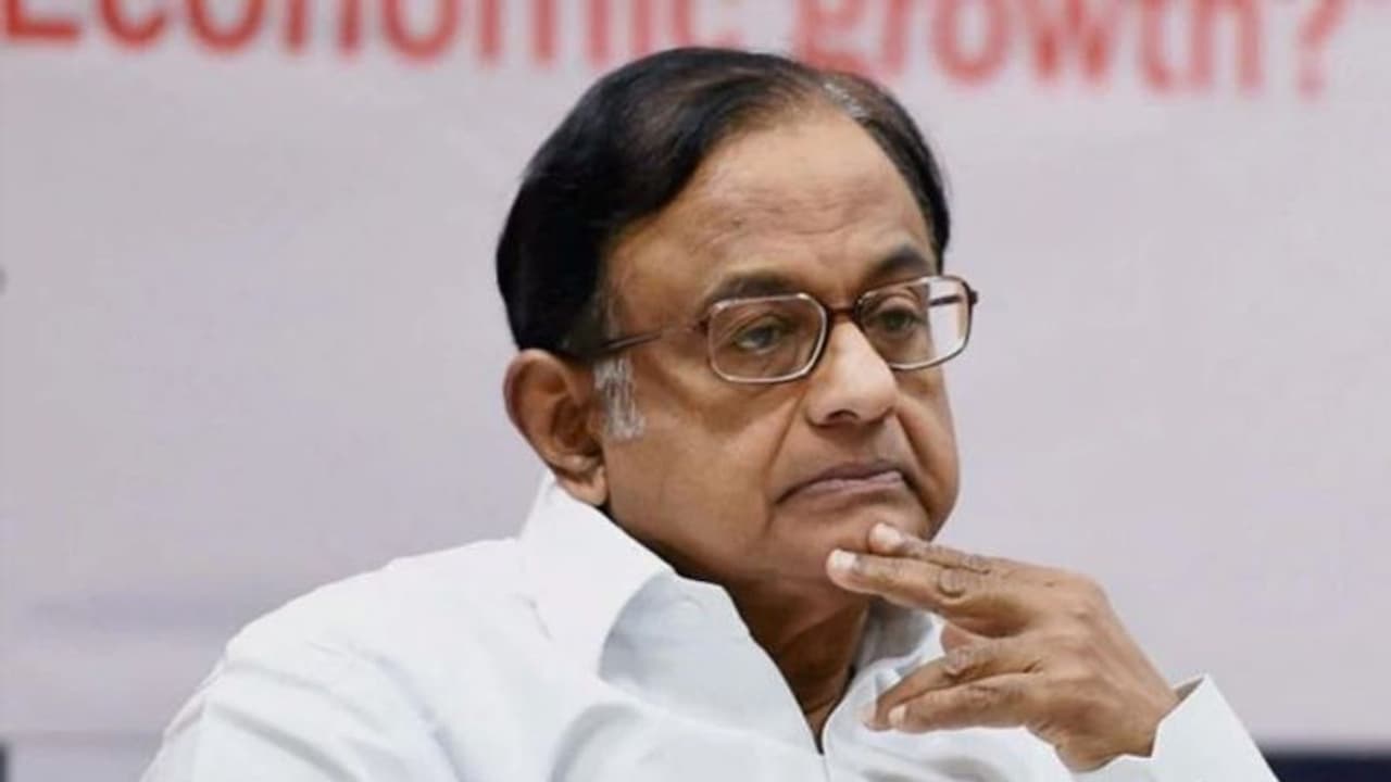 చిదంబరానికి మళ్లీ షాక్, అక్టోబర్ 3 వరకు తీహార్ జైలులోనే చిదంబరానికి మళ్లీ షాక్, అక్టోబర్ 3 వరకు తీహార్ జైలులోనే