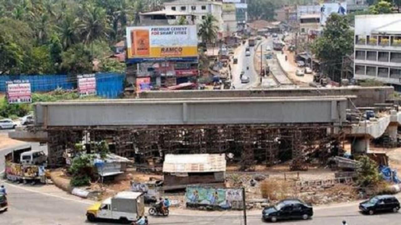 ಮಂಗಳೂರು ಪಂಪ್ವೆಲ್ ಮೇಲ್ಸೇತುವೆ ಡಿಸೆಂಬರ್ಗೆ ಪೂರ್ಣ..? ಮಂಗಳೂರು ಪಂಪ್ವೆಲ್ ಮೇಲ್ಸೇತುವೆ ಡಿಸೆಂಬರ್ಗೆ ಪೂರ್ಣ..?