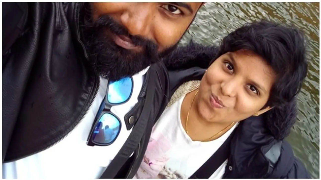 இப்படியொரு காரியம் செய்த உடுமலை கவுசல்யாவின் குடும்பத்தினர்... குண்டுகட்டாக தூக்கிய போலீஸ்..! இப்படியொரு காரியம் செய்த உடுமலை கவுசல்யாவின் குடும்பத்தினர்... குண்டுகட்டாக தூக்கிய போலீஸ்..!