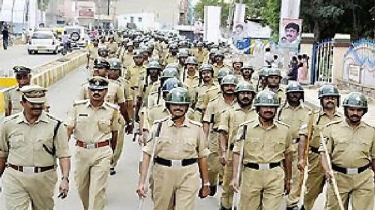 చంద్రబాబు గారు.. ఇది కరెక్ట్ కాదు. పోలీసు అధికారులు