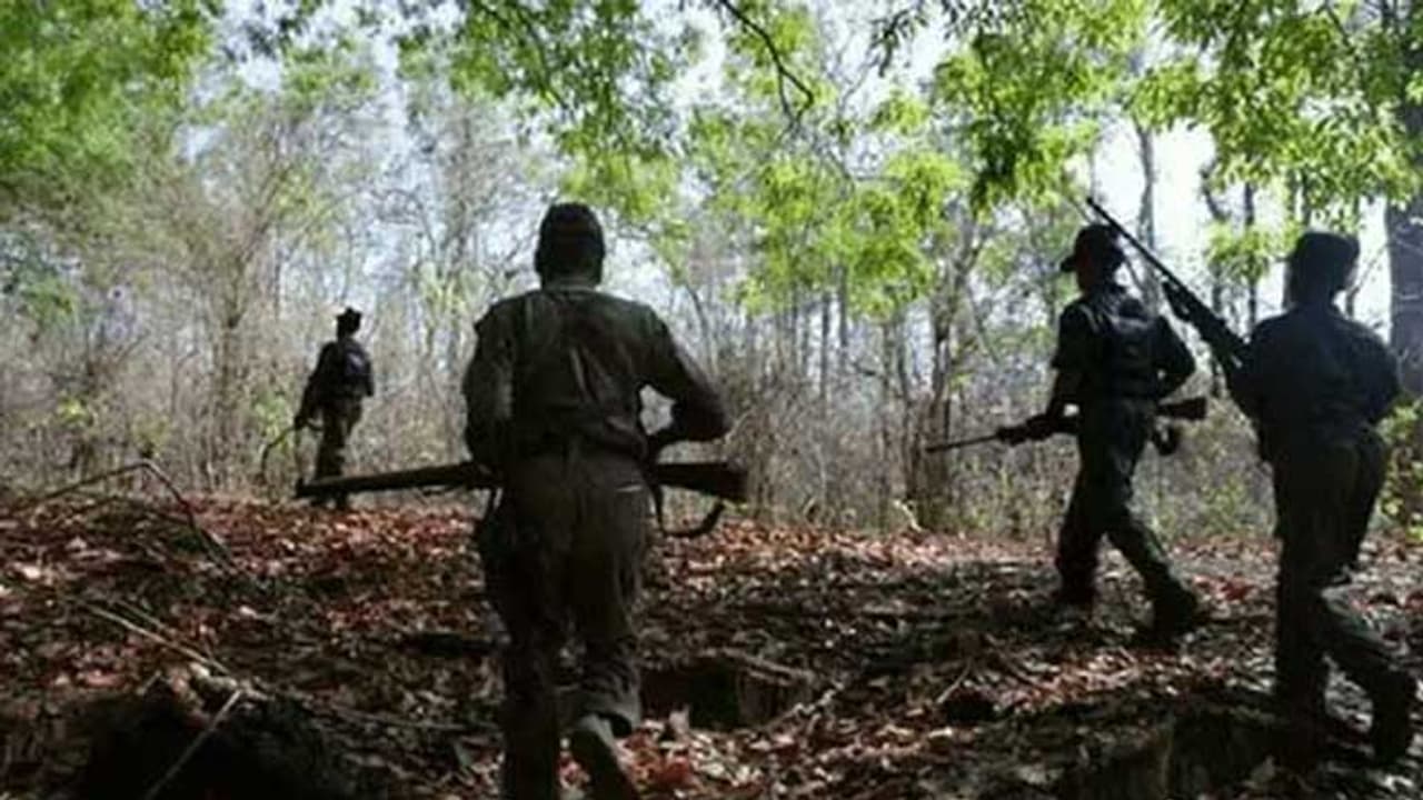 பாஜக தலைவர் கழுத்தை அறுத்துக் கொலை ! மாவோயிஸ்ட்டுகள் வெறித்தனம் !!