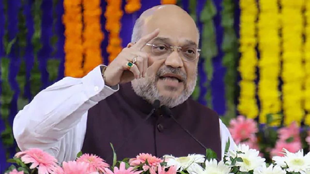 ಒಂದು ದೇಶ, ಒಂದೇ ಭಾಷೆ: ಹಿಂದಿ ರಾಷ್ಟ್ರೀಯ ಭಾಷೆಯಾಗಿಸಲು ಶಾ ಮನವಿ ಒಂದು ದೇಶ, ಒಂದೇ ಭಾಷೆ: ಹಿಂದಿ ರಾಷ್ಟ್ರೀಯ ಭಾಷೆಯಾಗಿಸಲು ಶಾ ಮನವಿ