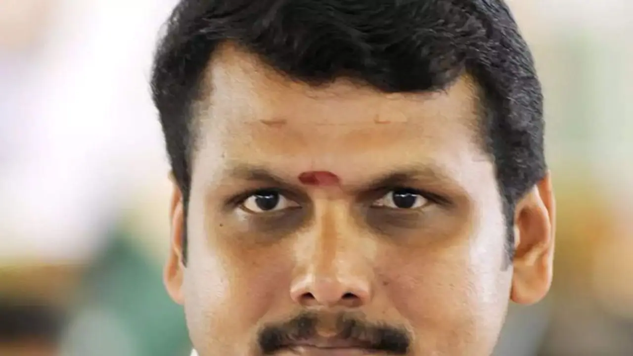 ஸ்டாலினுக்கும் செந்தில்பாலாஜிக்கும் இடையில் ‘ரியல் எஸ்டேட்’ மோதல்: கரூர் தி.மு.க.வில் கட்டங்கட்டப்படும் எம்.எல்.ஏ. ஸ்டாலினுக்கும் செந்தில்பாலாஜிக்கும் இடையில் ‘ரியல் எஸ்டேட்’ மோதல்: கரூர் தி.மு.க.வில் கட்டங்கட்டப்படும் எம்.எல்.ஏ.