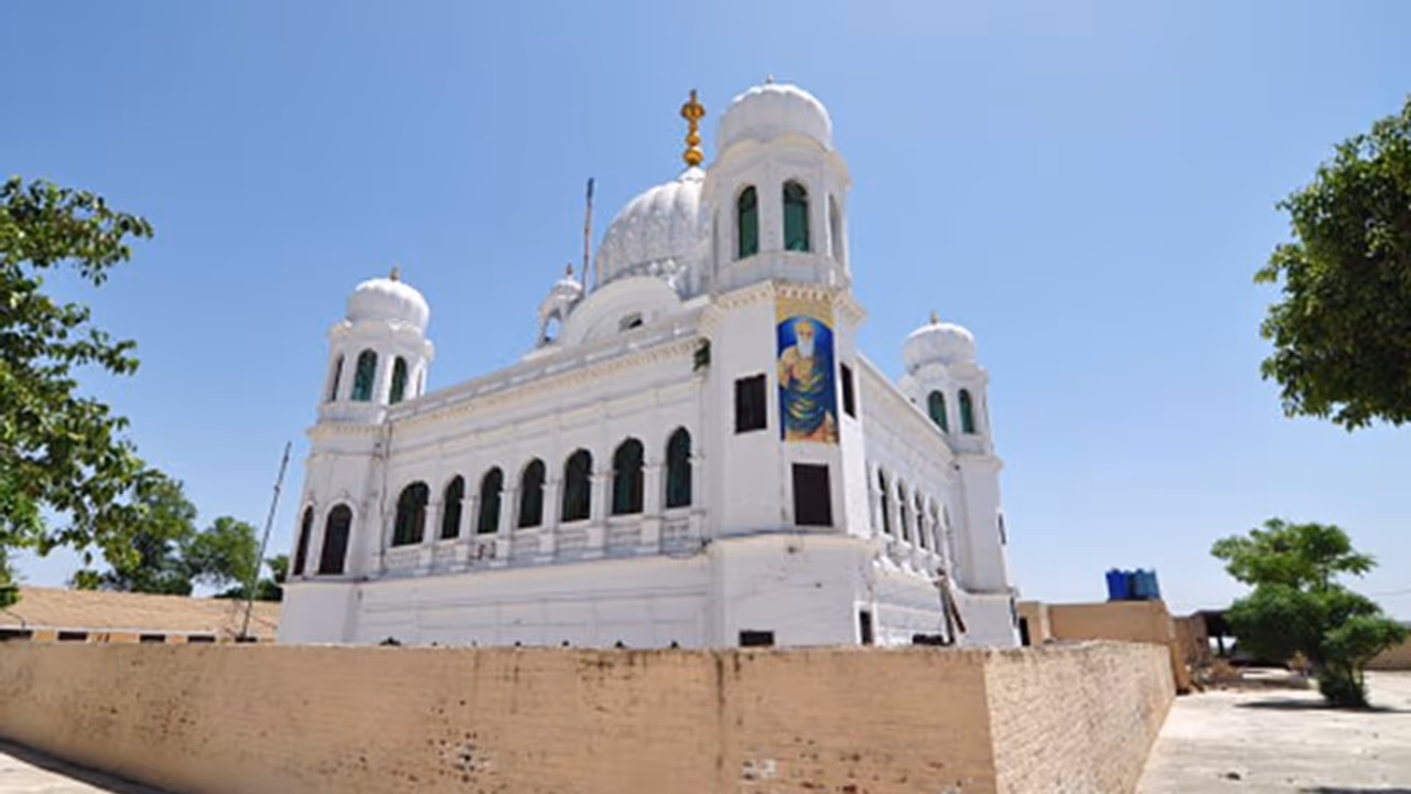 Kartarpur Corridor: India, Pakistan close gap on key issues; 5000 pilgrims allowed daily