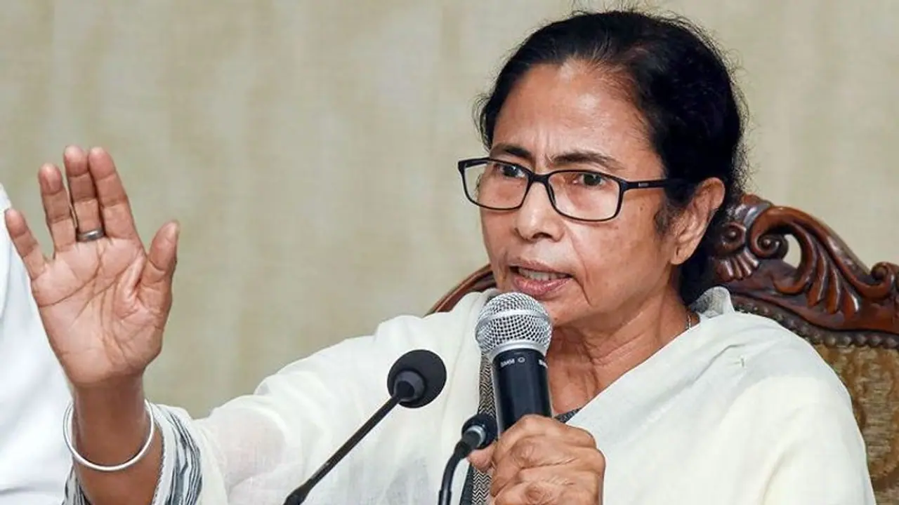 Mamata Banerjee to meet PM Modi as former Kolkata top cop faces CBI heat in Saradha scam