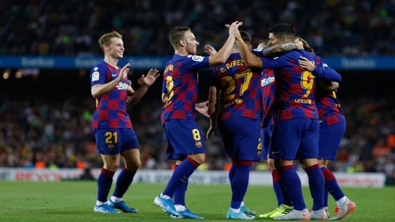 লা লিগায় দাপুটে জয় বার্সেলোনার, প্রিমিয়ার লিগে অবাক হার ম্যানসিটির লা লিগায় দাপুটে জয় বার্সেলোনার, প্রিমিয়ার লিগে অবাক হার ম্যানসিটির