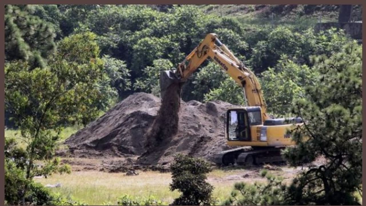 44 പേരുടെ മൃതദേഹങ്ങൾ കിണറ്റിൽ കുഴിച്ചിട്ട നിലയിൽ കണ്ടെത്തി; പിന്നില് മയക്കുമരുന്ന് മാഫിയ? 44 പേരുടെ മൃതദേഹങ്ങൾ കിണറ്റിൽ കുഴിച്ചിട്ട നിലയിൽ കണ്ടെത്തി; പിന്നില് മയക്കുമരുന്ന് മാഫിയ?