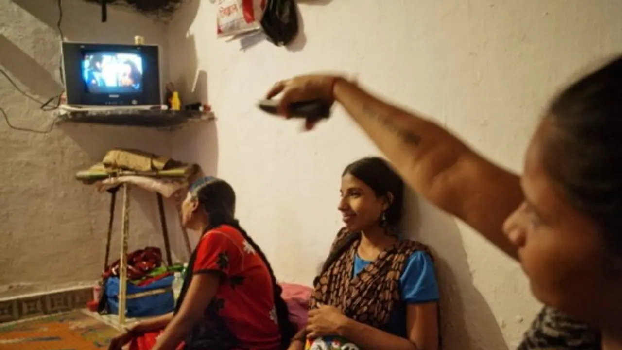 ৬০ এ পা, প্রবীন হল দূরদর্শন, মনে আছে কি একসময়ের জনপ্রিয় এই অনুষ্ঠানগুলির কথা ৬০ এ পা, প্রবীন হল দূরদর্শন, মনে আছে কি একসময়ের জনপ্রিয় এই অনুষ্ঠানগুলির কথা