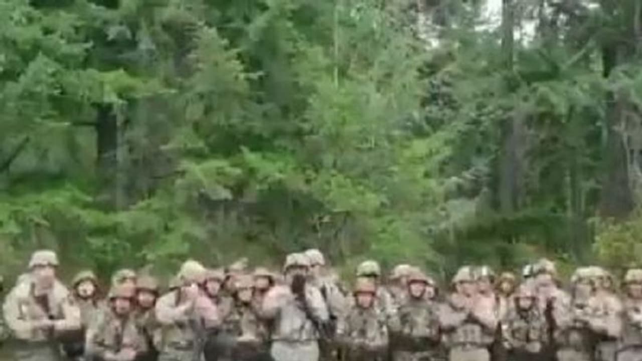 ಬದ್ಲುರಾಮ್ ಕಾ ಬದನ್ ಜಮೀನ್ ಕೆ ನೀಚೆ ಹೈ: ಇಂಡೋ ಯುಎಸ್ ಸೈನಿಕರ ಸ್ಟೆಪ್ಸ್! ಬದ್ಲುರಾಮ್ ಕಾ ಬದನ್ ಜಮೀನ್ ಕೆ ನೀಚೆ ಹೈ: ಇಂಡೋ ಯುಎಸ್ ಸೈನಿಕರ ಸ್ಟೆಪ್ಸ್!