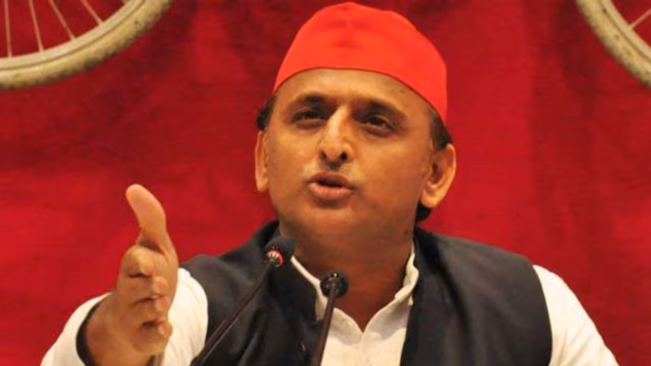 पीलीभीत में अखिलेश यादव के कार्यक्रम में भगदड़, दो सपा कार्यकर्ता घायल पीलीभीत में अखिलेश यादव के कार्यक्रम में भगदड़, दो सपा कार्यकर्ता घायल