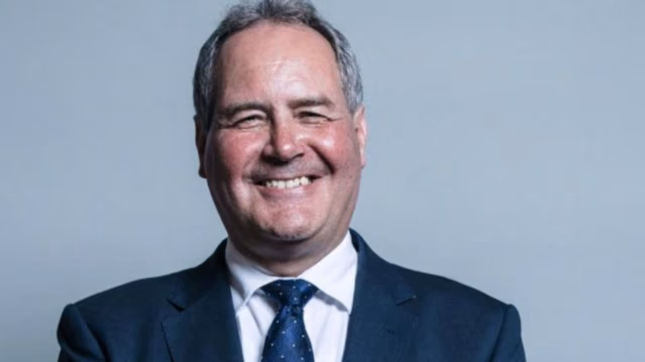 कश्मीर पर ब्रिटिश सांसद का भारत को समर्थन, कहा पीओके खाली करे पाकिस्तान कश्मीर पर ब्रिटिश सांसद का भारत को समर्थन, कहा पीओके खाली करे पाकिस्तान