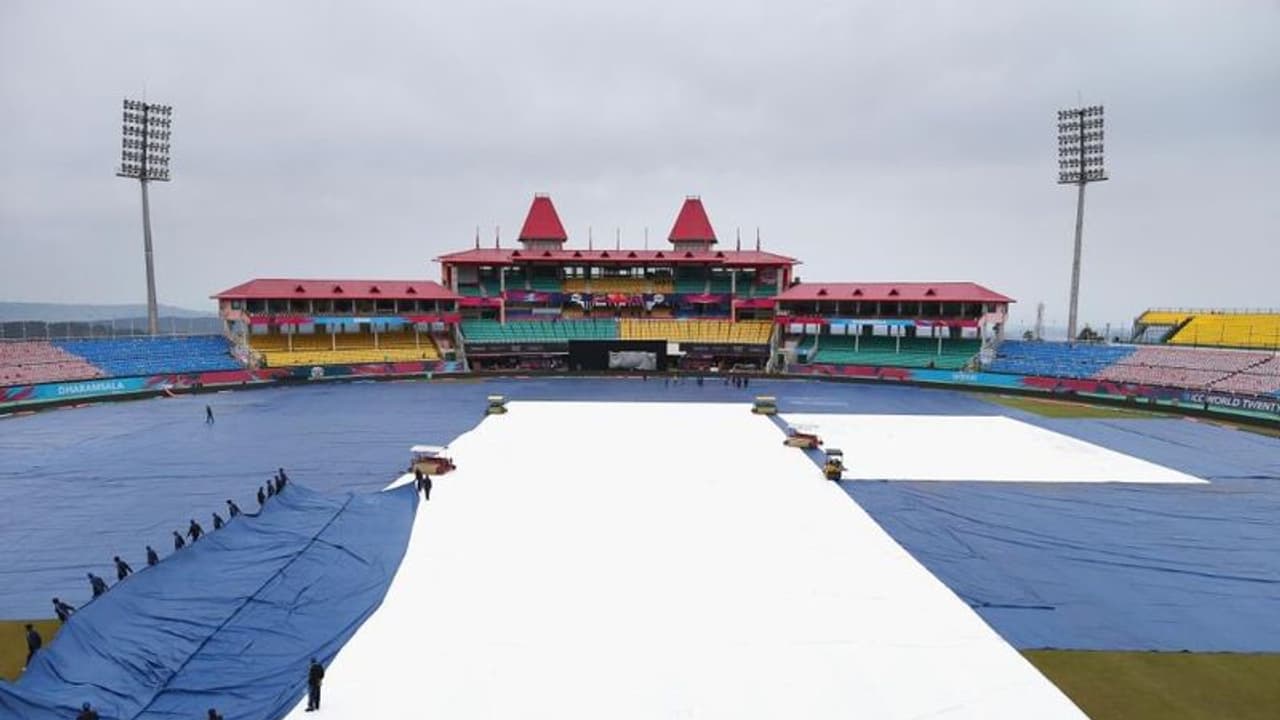 #INDvSA ಧರ್ಮಶಾಲಾ ಪಂದ್ಯ ರದ್ದು; ಬಿಸಿಸಿಐ ವಿರುದ್ಧ ಆಕ್ರೋಶ! #INDvSA ಧರ್ಮಶಾಲಾ ಪಂದ್ಯ ರದ್ದು; ಬಿಸಿಸಿಐ ವಿರುದ್ಧ ಆಕ್ರೋಶ!