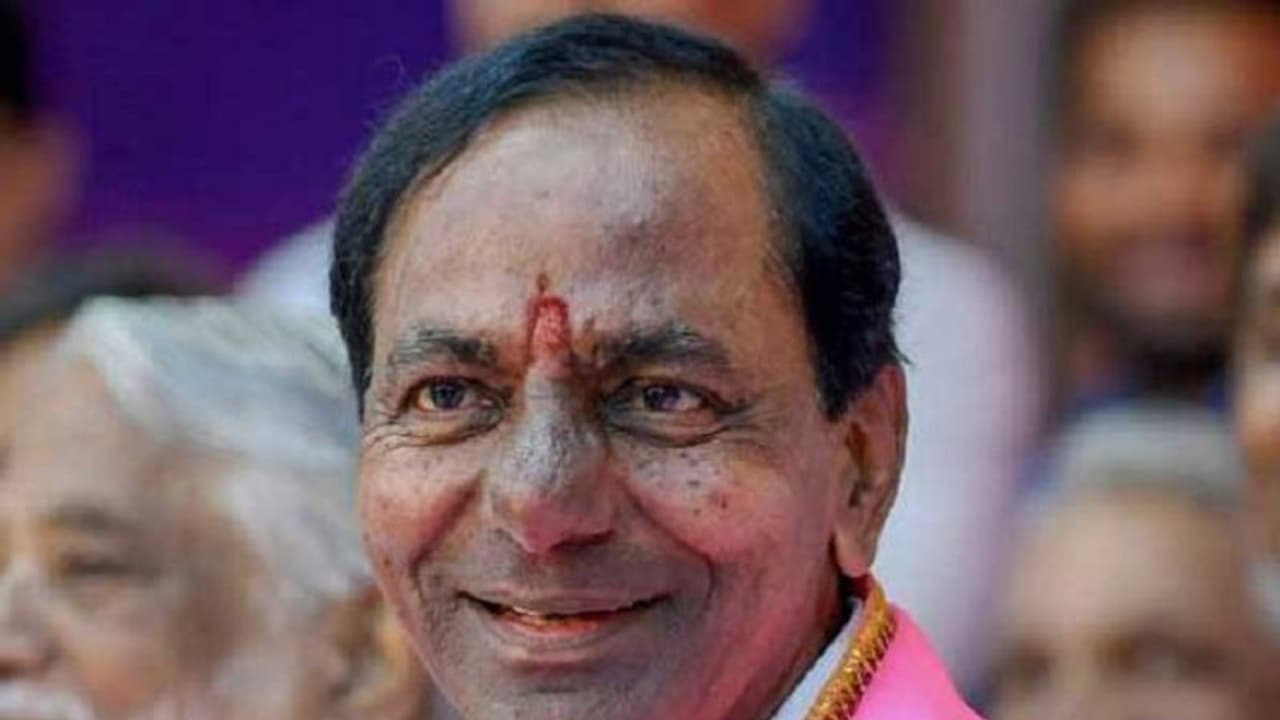 సింగరేణి కార్మికులకు కేసీఆర్ దసరా బొనాంజా