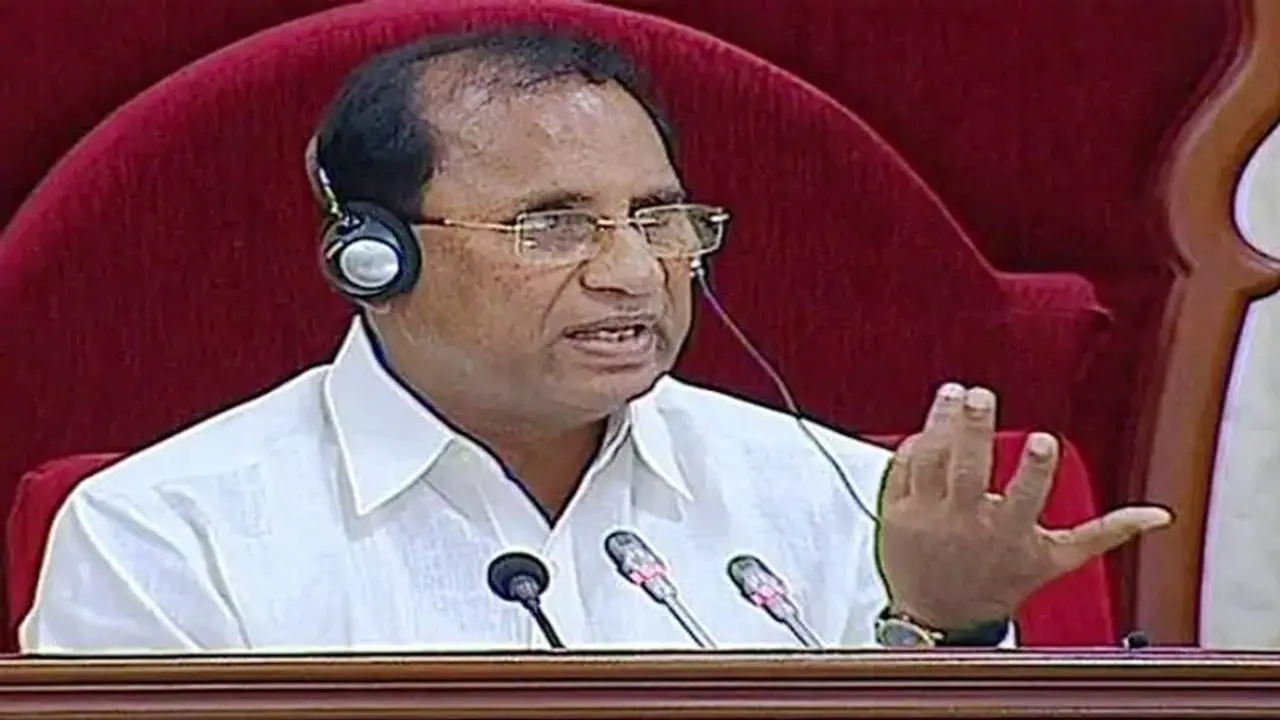 కోడెల ఆత్మహత్యపై నోటీసులు: 11 రోజుల గడువు అడిగిన ఫ్యామిలీ కోడెల ఆత్మహత్యపై నోటీసులు: 11 రోజుల గడువు అడిగిన ఫ్యామిలీ