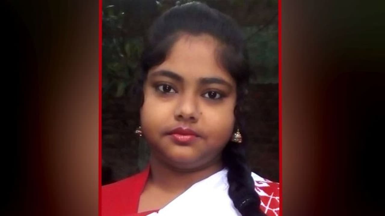 মোবাইল খারাপ হতেই নিখোঁজ, ব্যান্ডেলে উদ্ধার ছাত্রীর দেহ মোবাইল খারাপ হতেই নিখোঁজ, ব্যান্ডেলে উদ্ধার ছাত্রীর দেহ