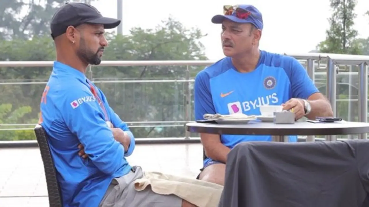 ಕಾಫಿ ವಿತ್ ಧವನ್; ರವಿ ಶಾಸ್ತ್ರಿ ಕಾಲೆಳೆದ ಫ್ಯಾನ್ಸ್! ಕಾಫಿ ವಿತ್ ಧವನ್; ರವಿ ಶಾಸ್ತ್ರಿ ಕಾಲೆಳೆದ ಫ್ಯಾನ್ಸ್!