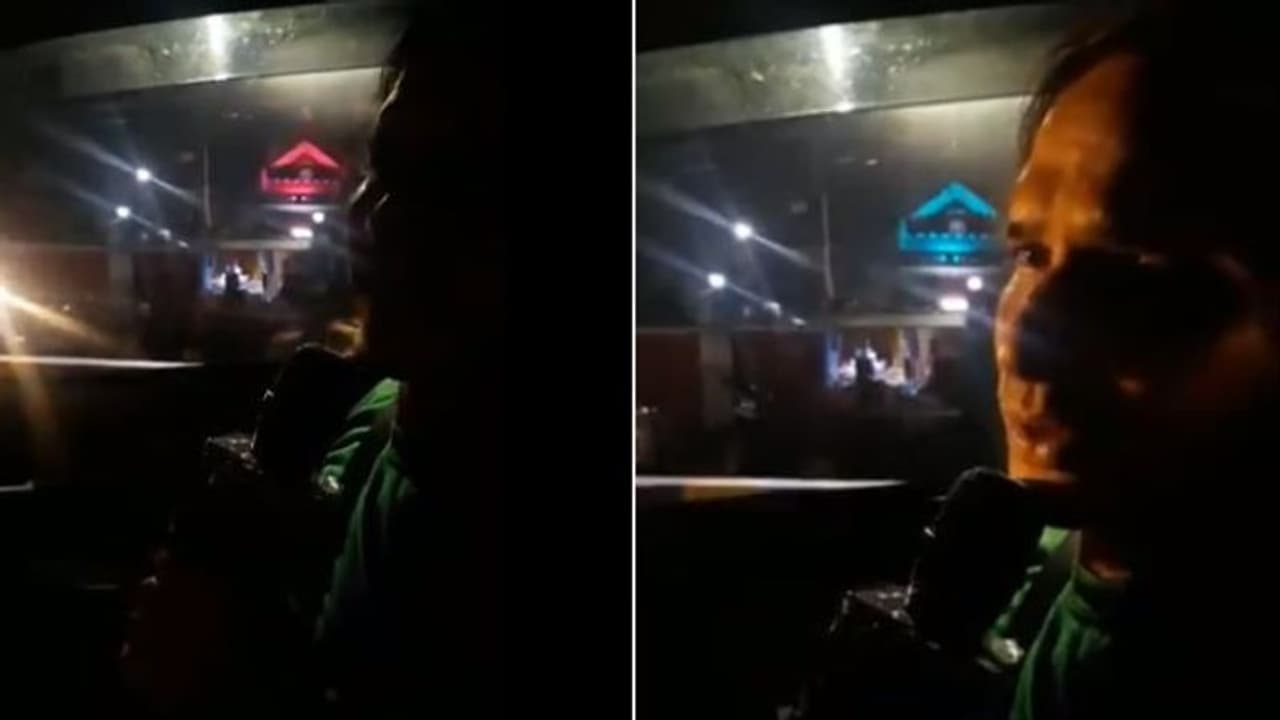 ഓട്ടം കഴിഞ്ഞപ്പോള് ഒരു പാട്ട് പാടാന് പറഞ്ഞു; പാട്ട് കേട്ട് മയങ്ങിയത് ആയിരങ്ങള്... ഓട്ടം കഴിഞ്ഞപ്പോള് ഒരു പാട്ട് പാടാന് പറഞ്ഞു; പാട്ട് കേട്ട് മയങ്ങിയത് ആയിരങ്ങള്...