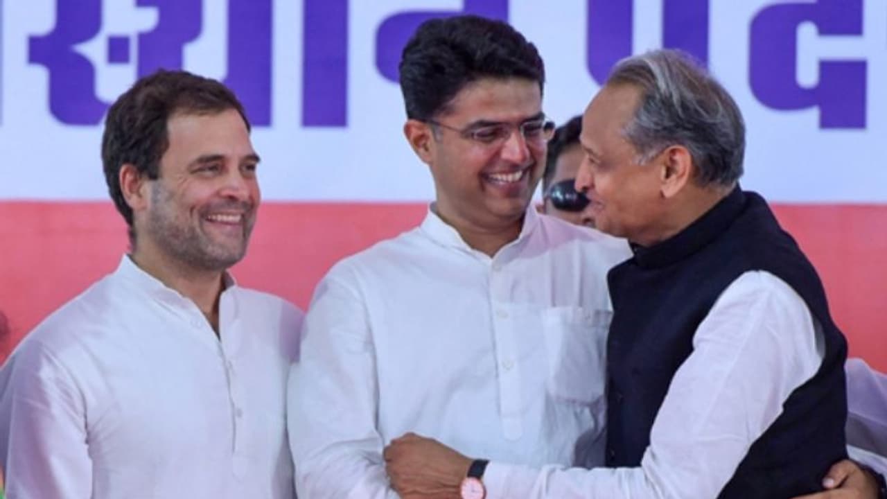 ചിത്രം തെളിയുന്നു ' കോൺഗ്രസ് അധ്യക്ഷ തെരഞ്ഞെടുപ്പില് മത്സരിക്കാൻ തീരുമാനിച്ചു' അശോക് ഗെലോട്ട് ചിത്രം തെളിയുന്നു ' കോൺഗ്രസ് അധ്യക്ഷ തെരഞ്ഞെടുപ്പില് മത്സരിക്കാൻ തീരുമാനിച്ചു' അശോക് ഗെലോട്ട്