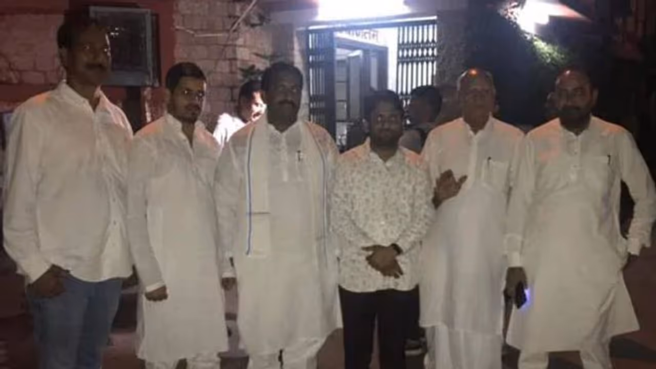 राजस्थान में बसपा जीरो, सभी 6 विधायकों ने कांग्रेस का दामन थामा राजस्थान में बसपा जीरो, सभी 6 विधायकों ने कांग्रेस का दामन थामा