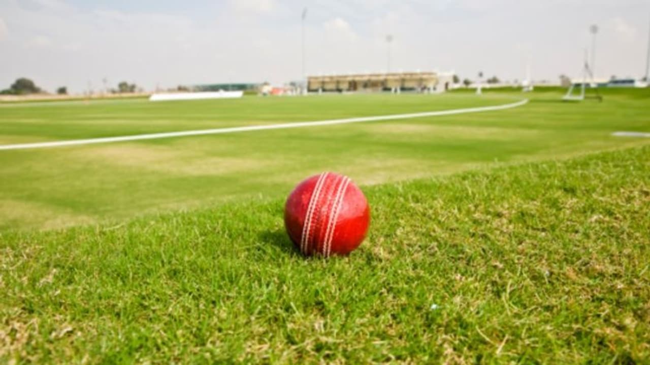 നിലപാടറിയിച്ച് മുന് ഇന്ത്യന് താരങ്ങള്; തിരിച്ചടി കിട്ടിയത് പാക് പര്യടനത്തിനൊരുങ്ങുന്ന ബംഗ്ലാദേശ് ക്രിക്കറ്റ് ടീമിന് നിലപാടറിയിച്ച് മുന് ഇന്ത്യന് താരങ്ങള്; തിരിച്ചടി കിട്ടിയത് പാക് പര്യടനത്തിനൊരുങ്ങുന്ന ബംഗ്ലാദേശ് ക്രിക്കറ്റ് ടീമിന്