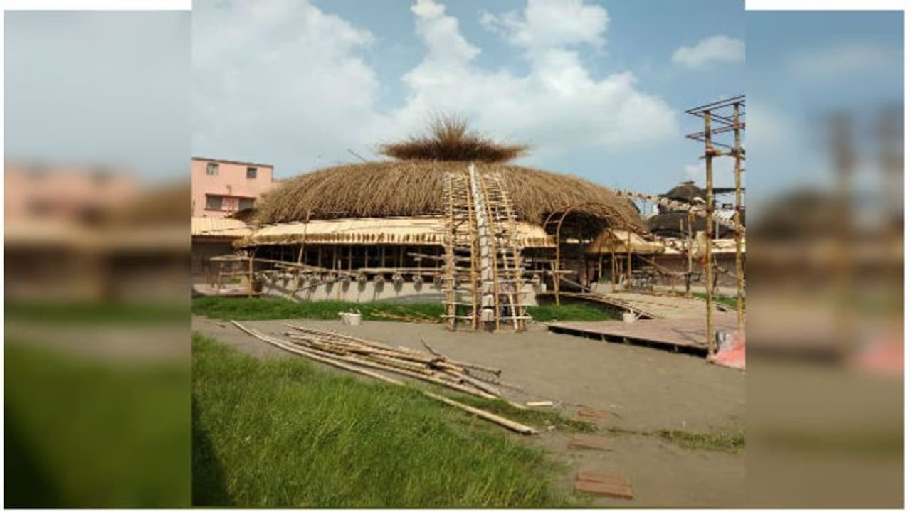 সমাজবন্ধু কৃষক, তাদের সম্মান জানাতে আসছে বেহালার বড়িশা সর্বজনীন সমাজবন্ধু কৃষক, তাদের সম্মান জানাতে আসছে বেহালার বড়িশা সর্বজনীন