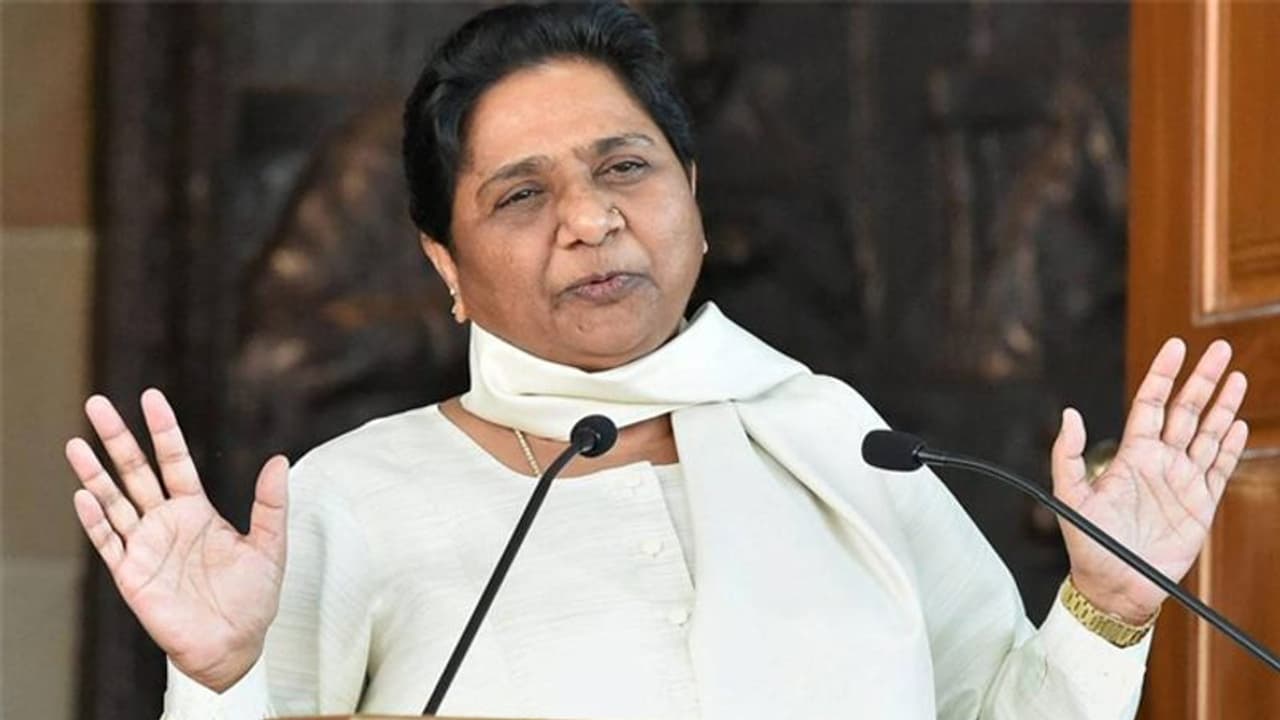 मायावती ने मोदी को दी जन्मदिन की बधाई, की लंबी उम्र की कामना