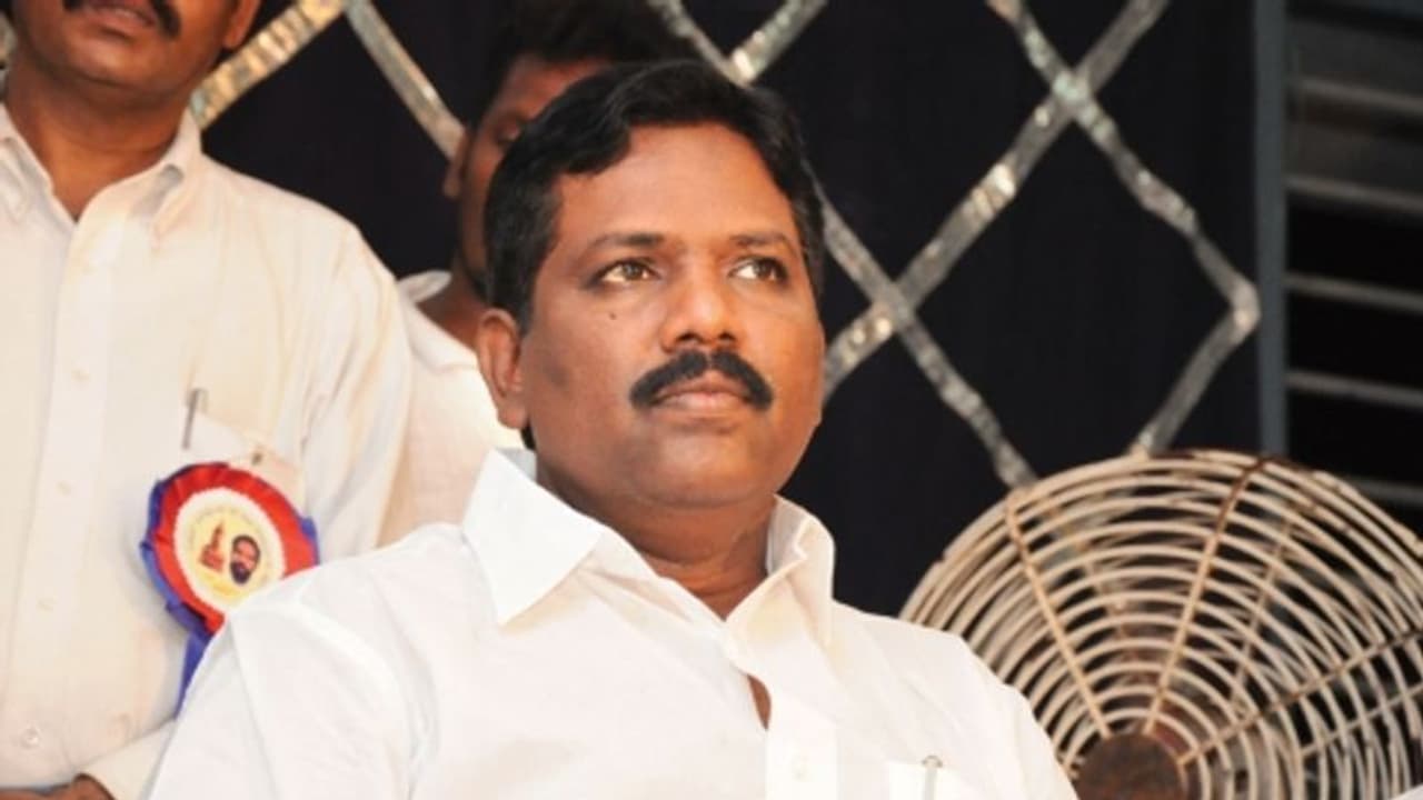 விடுதலை சிறுத்தைகள் கட்சி எம்.பி யை கைது செய்ய வேண்டும்..!! ஆக்ரோஷத்தில் துள்ளும் இந்து மக்கள் கட்சி..!!