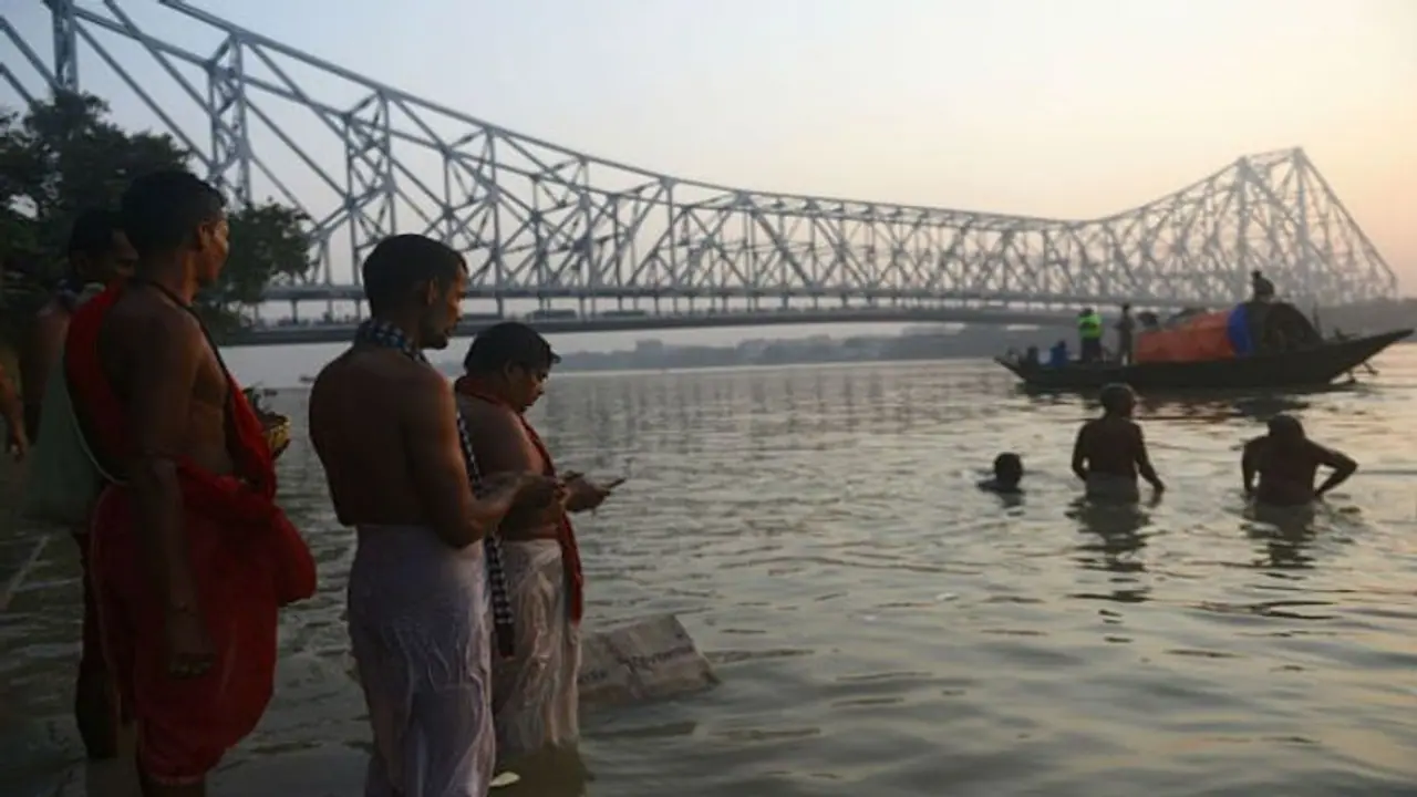 স্নানের সময় মেনে চলুন এই টোটকা, মা লক্ষ্মীর কৃপা বর্ষিত হবে, জেনে নিন কী করবেন স্নানের সময় মেনে চলুন এই টোটকা, মা লক্ষ্মীর কৃপা বর্ষিত হবে, জেনে নিন কী করবেন