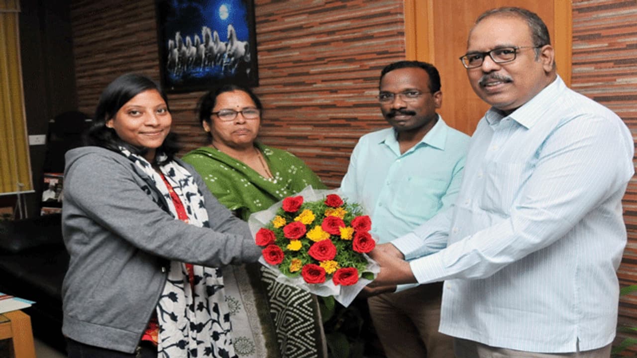 కే౦ద్ర సమాచార శాఖ, తెల౦గాణ‌ అడిషనల్ డైరెక్టర్ జనరల్ గా వెంకటేశ్వర్