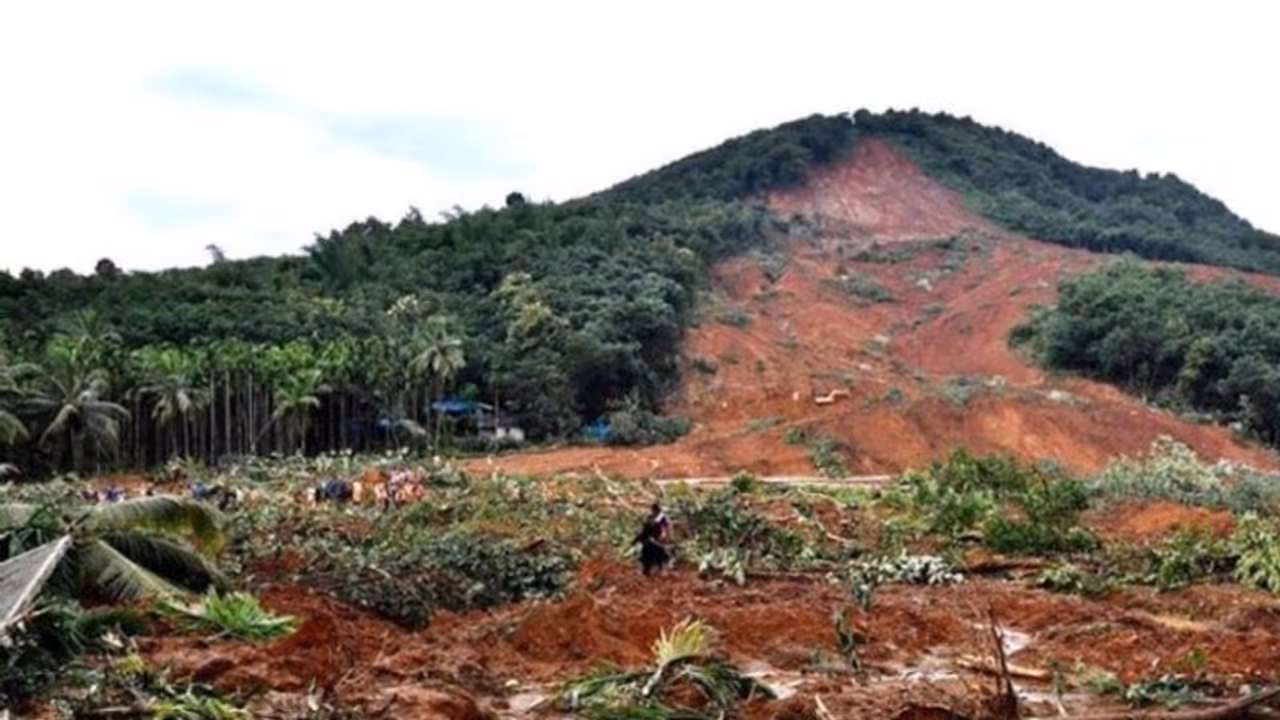 പ്രളയക്കെടുതി വിലയിരുത്താന് എത്തിയ കേന്ദ്രസംഘം ഇന്ന് തൃശ്ശൂരിലും വയനാട്ടിലും പ്രളയക്കെടുതി വിലയിരുത്താന് എത്തിയ കേന്ദ്രസംഘം ഇന്ന് തൃശ്ശൂരിലും വയനാട്ടിലും