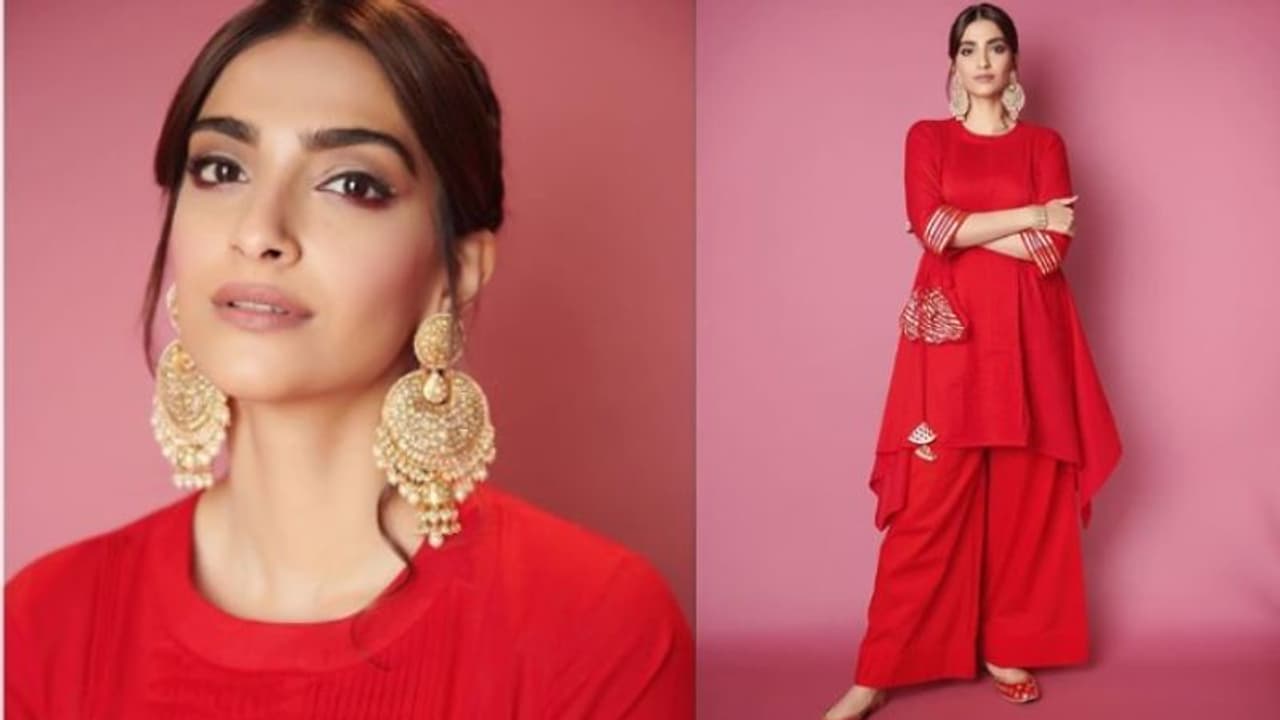 കുര്ത്ത കണ്ടാല് സിംപിള് പക്ഷേ ഒരു ട്വിസ്റ്റ് ഉണ്ട്; ഫാഷൻ പരീക്ഷണവുമായി സോനം കുര്ത്ത കണ്ടാല് സിംപിള് പക്ഷേ ഒരു ട്വിസ്റ്റ് ഉണ്ട്; ഫാഷൻ പരീക്ഷണവുമായി സോനം