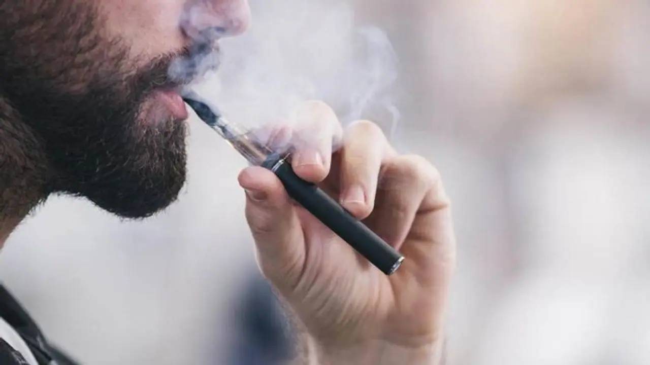 Easy access to electronic cigarettes makes Modi Govt crack the whip Easy access to electronic cigarettes makes Modi Govt crack the whip